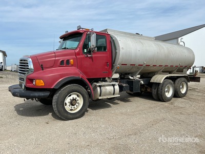 1999 Sterling L9513 5000 gal 6x4 Water Truck