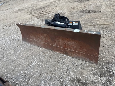 2012 Bobcat 96 in PAT スキッドステア用ドーザー