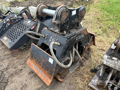 Cat CVP110 34 in プレートコンパクターアタッチメント