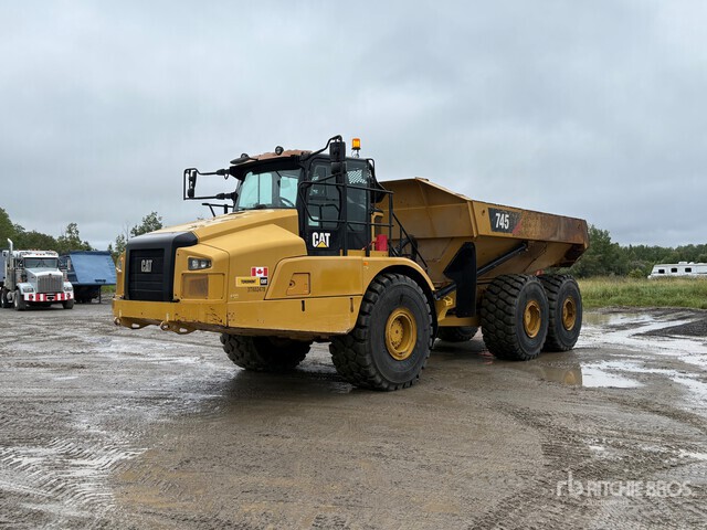 2020 Cat 745