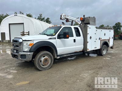 2015 Ford F-550 XLT 4x4 Crew Cab Service Truck