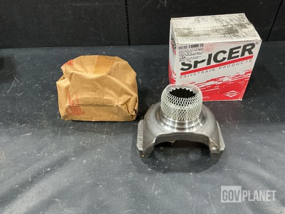 (16) Spicer 6.5-4-3361-1 Universal Joint Yokes