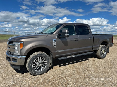 2018 Ford F-350 Lariat 4x4 Crew Cab Pickup