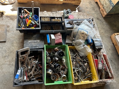 Quantity of Drill Bits, Hole Saw & Hand Tools أدوات يدوية متنوعة