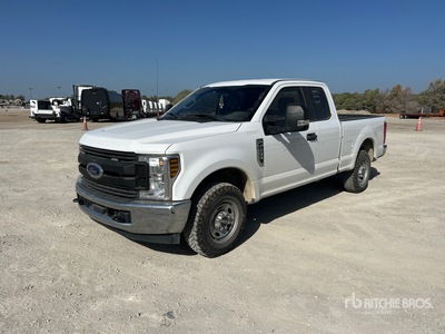 2019 Ford F-250 XL 4x2 Extended Cab Pickup