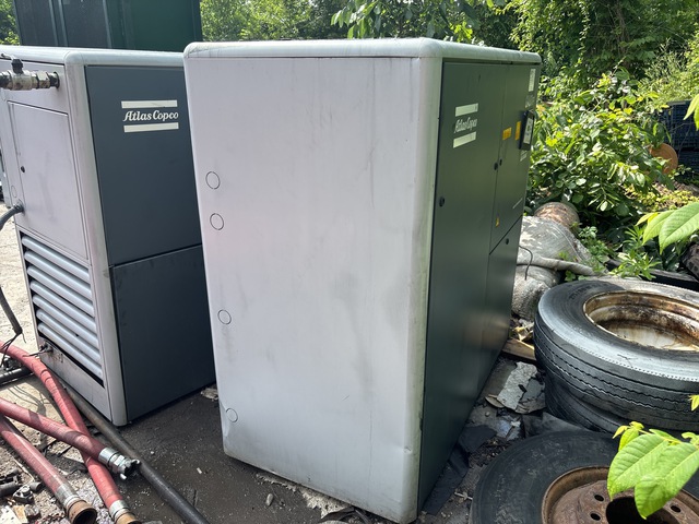 2002 Atlas Copco GA37 220 cfm Electric 50 HP - 209 CFM Air Compressor