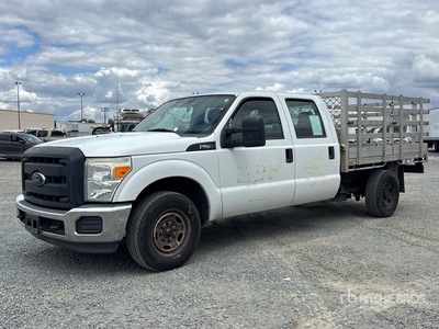 2015 Ford F-250 XL 4x2 Crew Cab Flatbed Truck