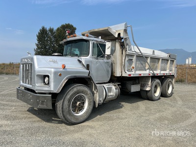 1990 Mack RB688S 6x4 T/A Dump Truck