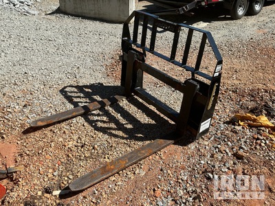 Land Pride PFL2042 42 in Tractor Pallet Forks