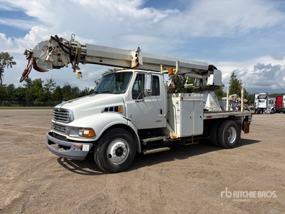 2007 Sterling Acterra 4x2 掘削用デリックトラック