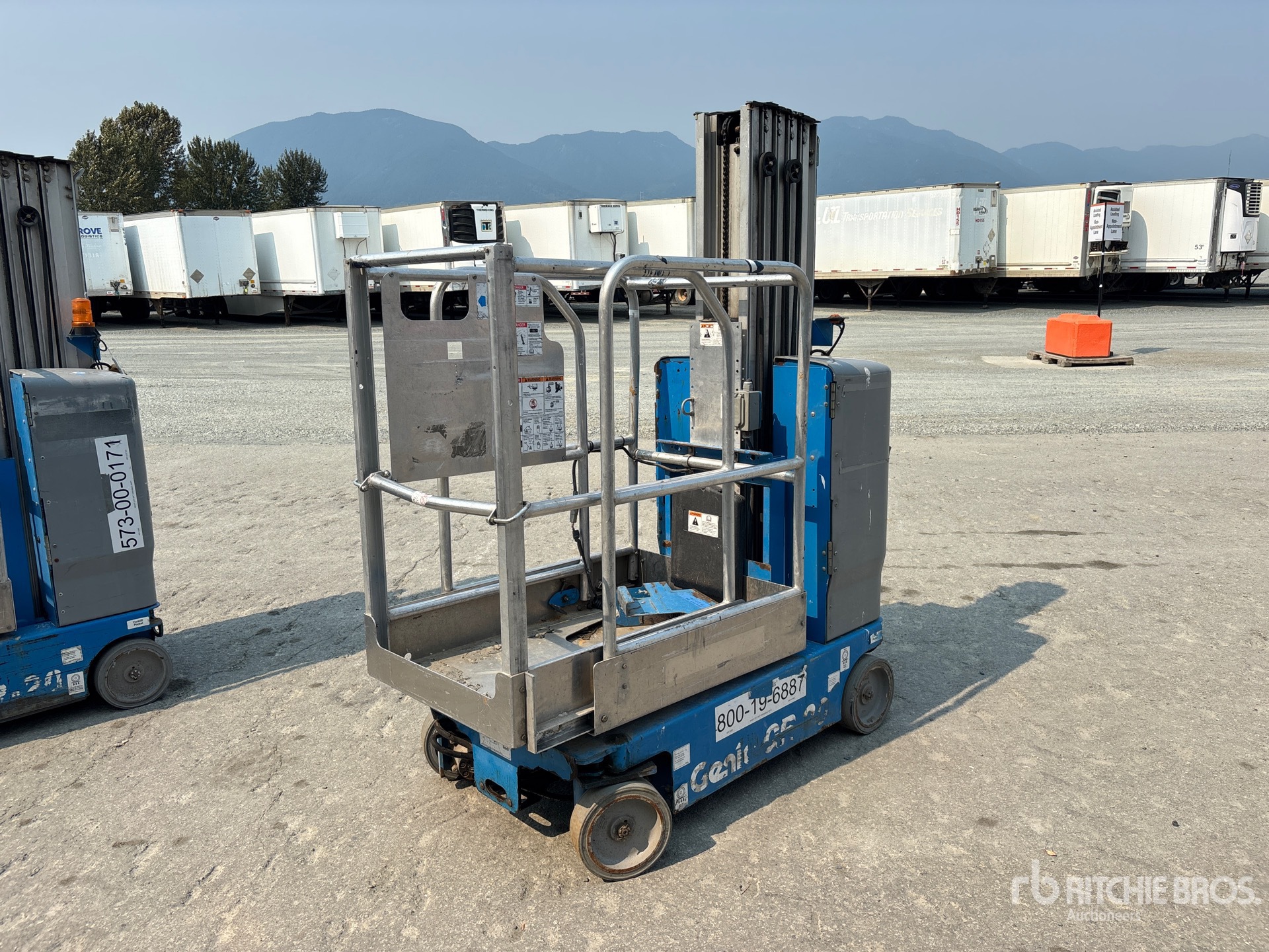 2018 Genie GR-20 Vertical Mast Lift