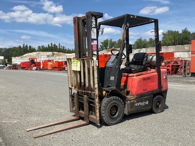 2004 Yale GLP040AFNUAE084 3450 lb Forklift