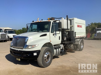 2017 Vac all SS13 on 2017 International 4400 w/ Vacall Sweeper Truck