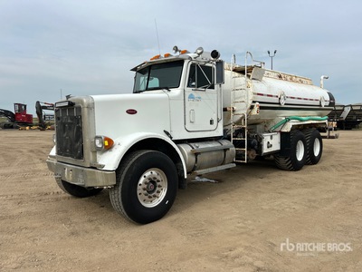 1992 Peterbilt 357 15900 L 6x4 Water Truck
