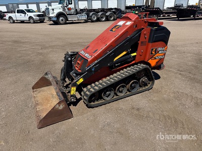 2020 Ditch Witch SK1040 Mini لودر بجنزير