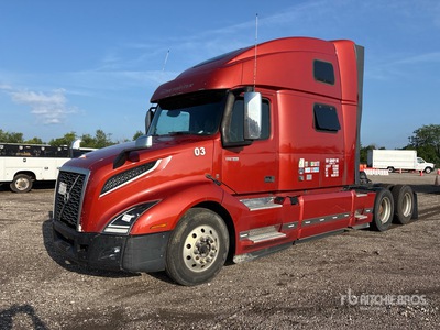 2022 Volvo VNL860 6x4 T/A Sleeper Truck Tractor