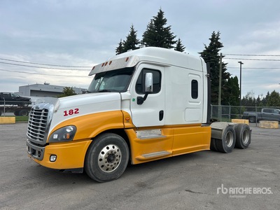 2018 Freightliner Cascadia 125 6x4 T/A Sleeper Truck Tractor
