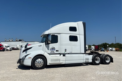 2023 Volvo VNL860 6x4 Ciągnik siodłowy T/A z kabiną sypialną