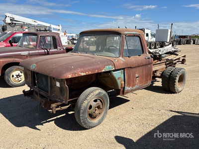 Ford F-350 4x2 الكابينة والهيكل (Inoperable)