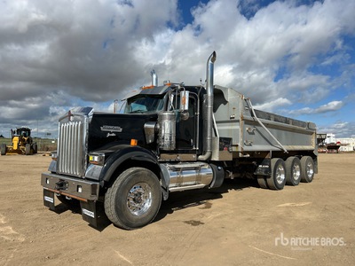 2022 Kenworth W900 8x6 Camion à benne basculante Tridem