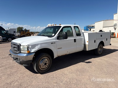 2004 Ford F-550 XL 4x4 Extended Cab شاحنة متعددة الاغراض