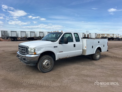2004 Ford F-550 XL 4x4 Extended Cab Utility Truck