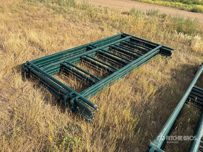 Quantity of (6) Hi-Hog 9 ft 6 in x 5 ft Creep feeder panels