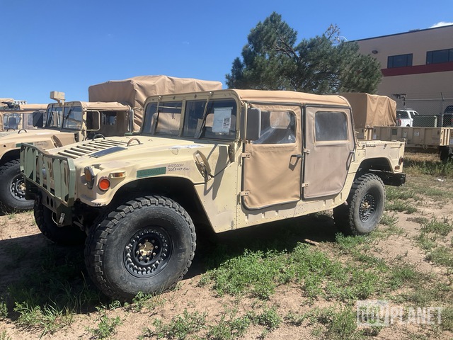AM General M1097R1 HMMWV 4 Door Soft Top w/Truck Body