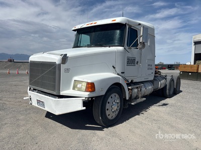1991 White/GMC WIA 6x4 تراكتور شاحنة كابينة النوم (ثنائية المحور)