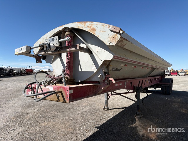 2003 Midland MG40TW2000 34 ft T/A Side Dump Trailer