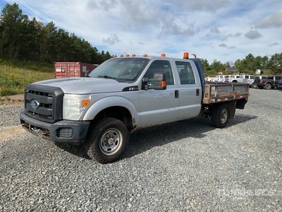 2014 Ford F-350 XL 4x4 Crew Cab Ciężarówka z płaską platformą