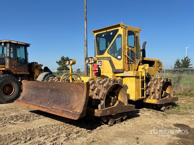 1972 Cat 815A Landfill Compactor