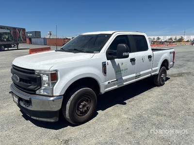 2022 Ford F-350 XL 4x4 Crew Cab Pickup