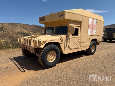 1986 AM General Ambulance Humvee HMMWV