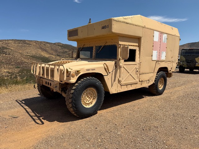 1986 AM General Ambulance Humvee HMMWV