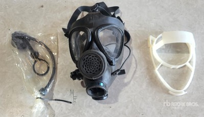 (12) M-15 Israeli Gas Mask w/ Drinking Tube