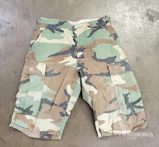 (27) U.S. Woodland Camo BDU Shorts