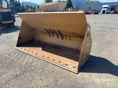 Hewitt 104 in Q/C Backhoe Loader Bucket - Fits Cat 416