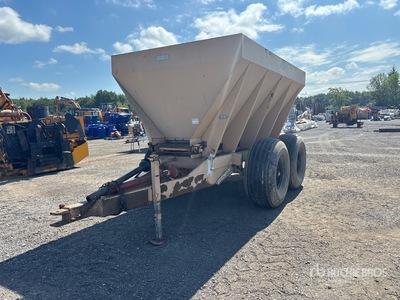 Stottzfus TV20H8 T/A Fertilizer Spreader