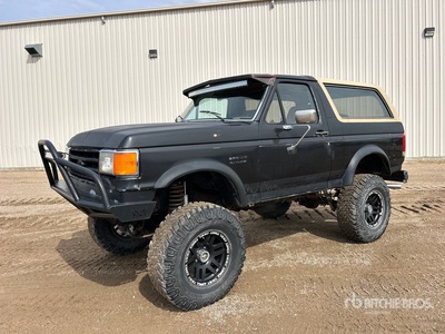 1987 Ford Bronco 4WD Vehiculo todoterreno