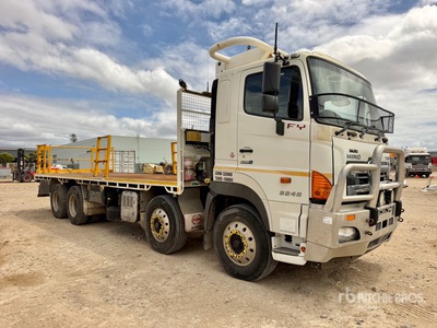 2015 Hino FY700 Series 8x4 Twin-Steer Flatbed Truck