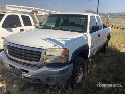 2007 GMC Sierra 4x4 Extended Cab Pickup (Inoperable)