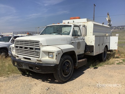 Ford f-600 4x2 Camion de servicios (Inoperable)