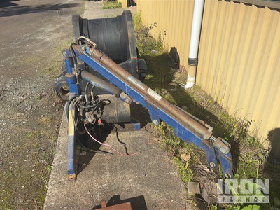 Lindsell Telescopic Crane - Fits Pickup