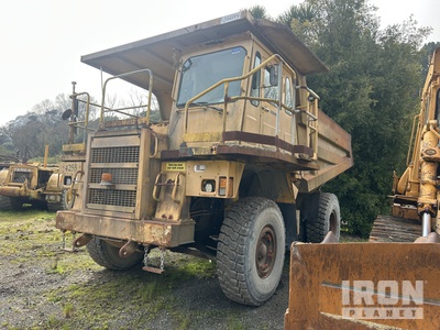 Komatsu HD255-5 Haul Truck
