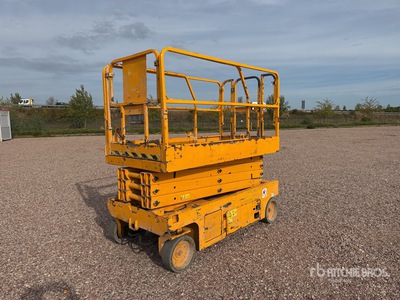 2016 Genie GS2646 Electric Nacelle Ciseau منصة رفع متحركة