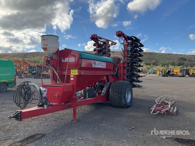 2016 Weaving Machinery GD6000T 6 m Semi-Mount Seed Drill
