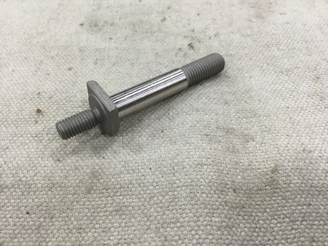 (100) GE 9138M32P02 Shouldered & Stepped Studs (100) GE 9138M32P02 Shouldered & Stepped Studs