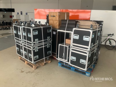 Quantity of Transport Container Boxes for Lighting Fixtures