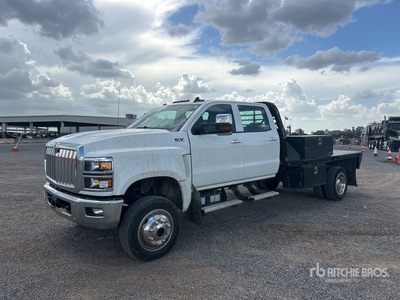 2022 International CV515 4x4 Crew Cab Autocarro cassone fisso
